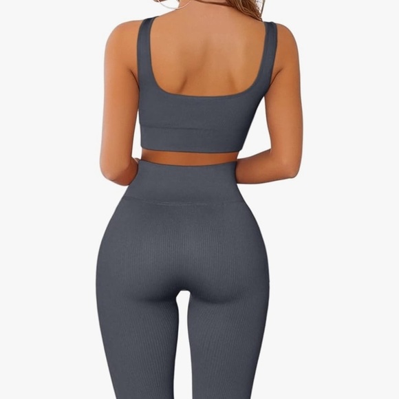 Gray Ribbed Two-Piece Set - Picture 2 of 5